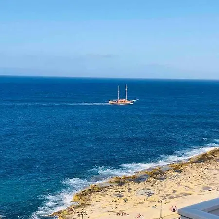 Oceanfront 3br Penthouse Luxury & Views In Apartament