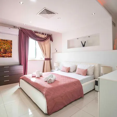 Apartament Oceanfront 3br Penthouse Luxury & Views In Sliema