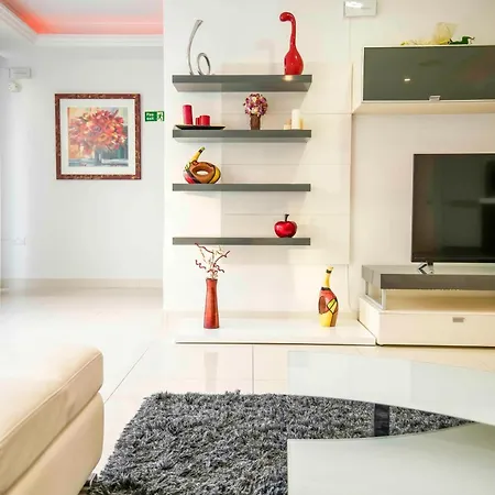 Oceanfront 3br Penthouse Luxury & Views In * Sliema