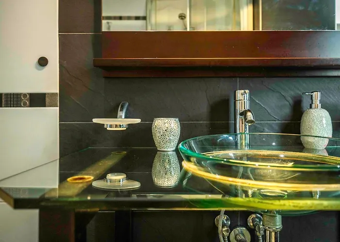 Apartment Oceanfront 3br Penthouse Luxury & Views In *