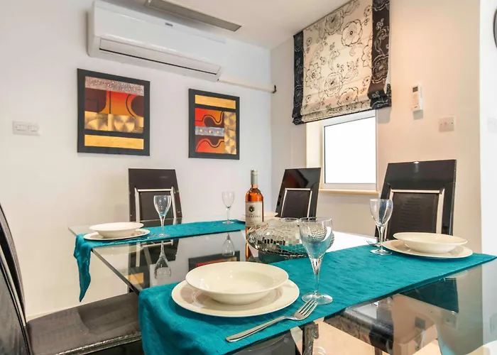 Oceanfront 3br Penthouse Luxury & Views In