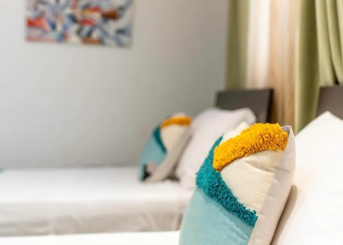 Apartment Oceanfront 3br Penthouse Luxury & Views In Sliema