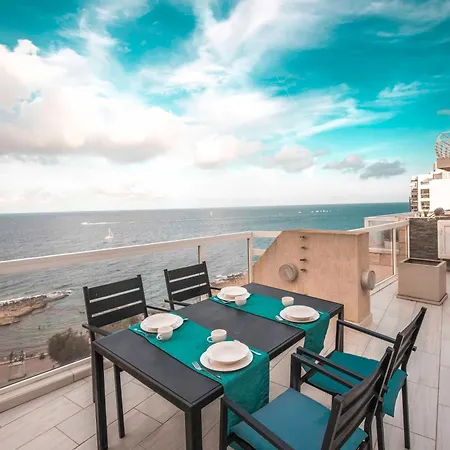 Oceanfront 3br Penthouse Luxury & Views In スリーマ