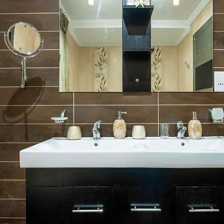 Oceanfront 3br Penthouse Luxury & Views In Апартаменты