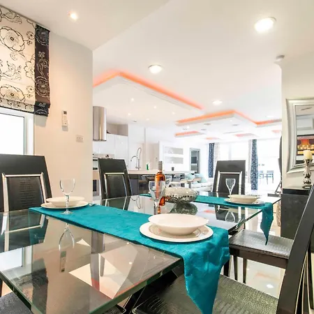 Oceanfront 3br Penthouse Luxury & Views In Апартаменты *