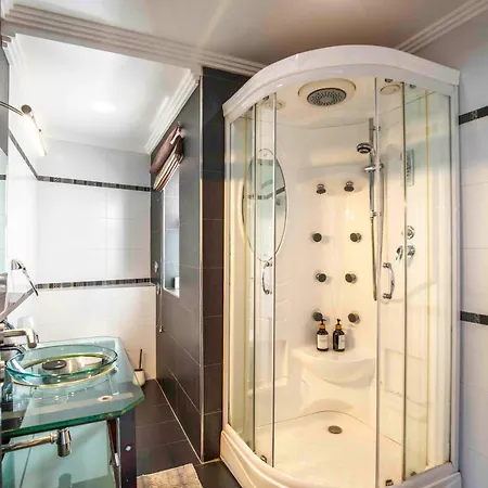 Oceanfront 3br Penthouse Luxury & Views In *