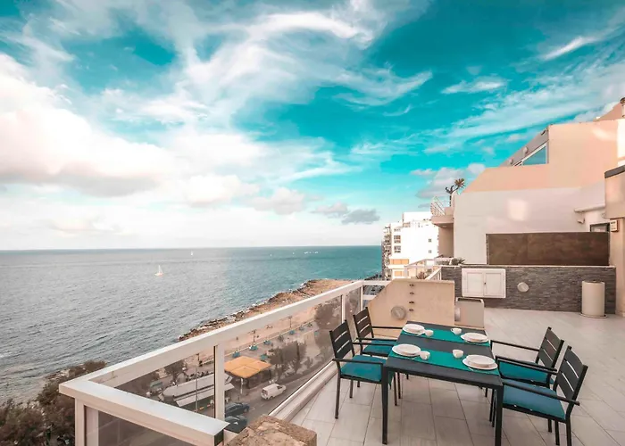 Oceanfront 3br Penthouse Luxury & Views In Appartement Sliema