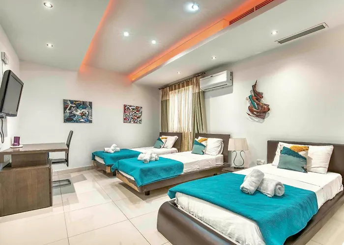 Oceanfront 3br Penthouse Luxury & Views In Appartement